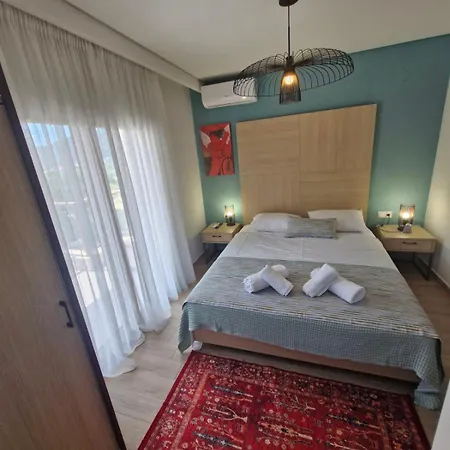 Smaragdos Thassos Boutique * Chrisi Ammoudia