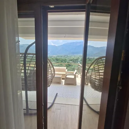 Smaragdos Thassos Boutique